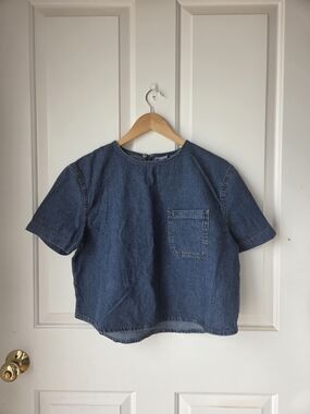 Levi's Pullover Boxy Crop Top